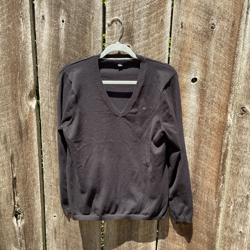 Men’s Tommy Hilfiger XL black v-neck cotton/nylon sweater